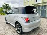 A picture of TOYOTA IST