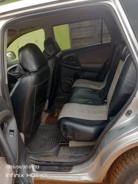 A picture of Toyota RAV4 2008 model