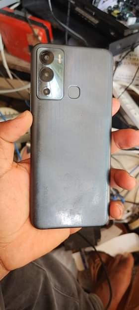 A picture of Infinix hot 12i