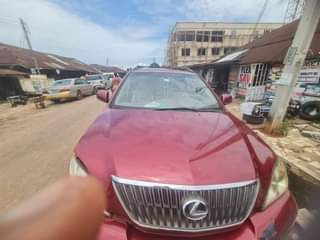 A picture of 2006 Lexus 330 Toyota 600