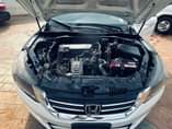 A picture of Brand Honda Model Accord 4plugs Year 2013 Painted on 1st
