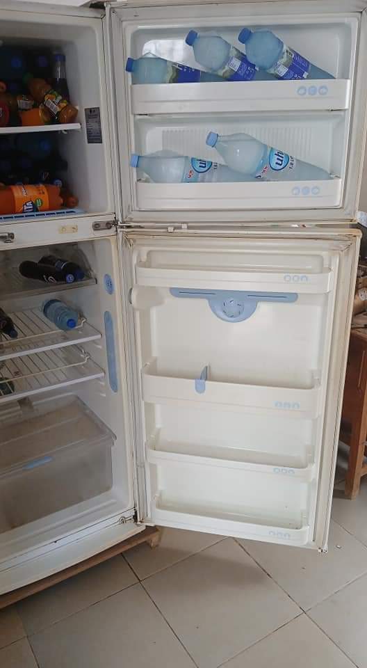 A picture of Friji LG. Bei sawa na bure 0713590012