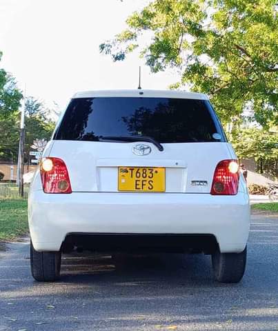 A picture of TOYOTA IST NAMBA E PIGA 255 714 550 592