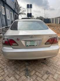 A picture of Lexus Es300 Benin 09153543410