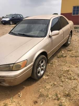 A picture of 2002 Toyota Camry