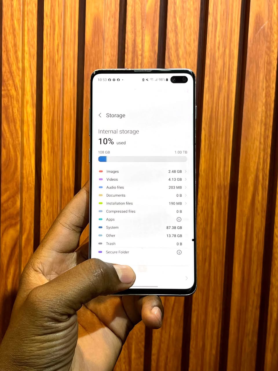 A picture of Samsung Galaxy S10 plus 1Tb