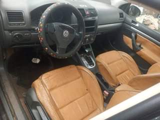 A picture of Golf 5 2004 model