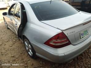 A picture of 2007 model Mercedes Benz c230 partly First body going for