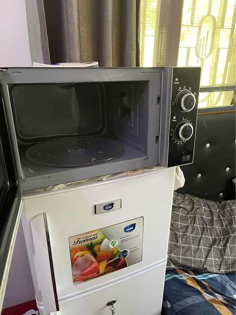 A picture of Microwave