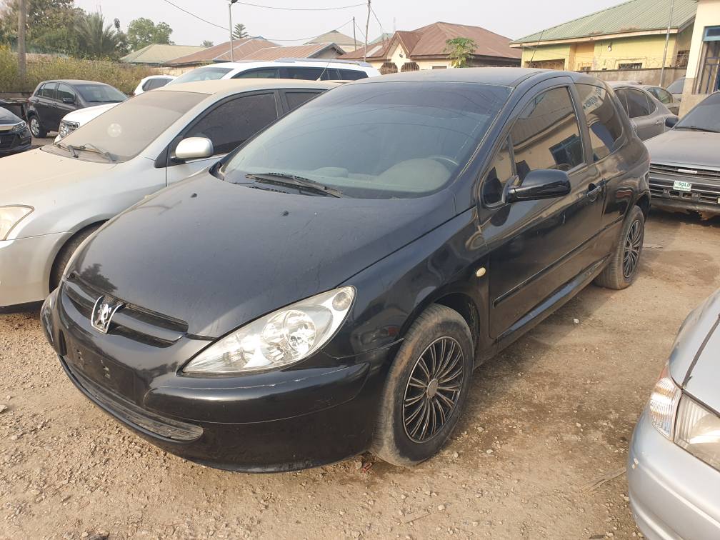 A picture of Automatic Peugeot 307 Coupe working perfectly with sound engine and