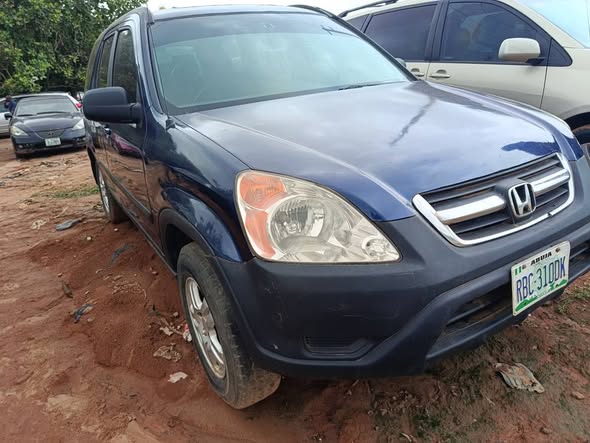 A picture of Honda CRV super distres 2004