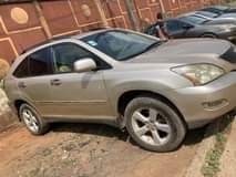 A picture of 2005 LEXUS RX330