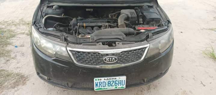 A picture of 2010 KIA Cerato Black