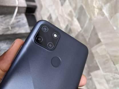 A picture of Realme c21y gb64 O6I2O4IO5O