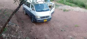 used nissan caravan