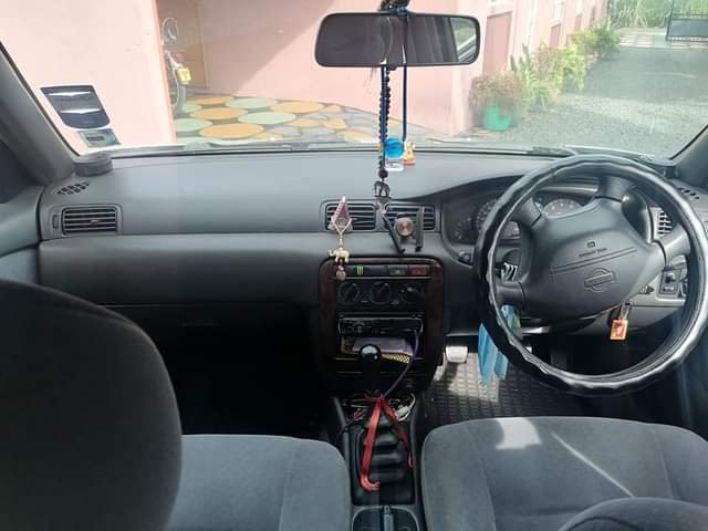 used nissan sunny