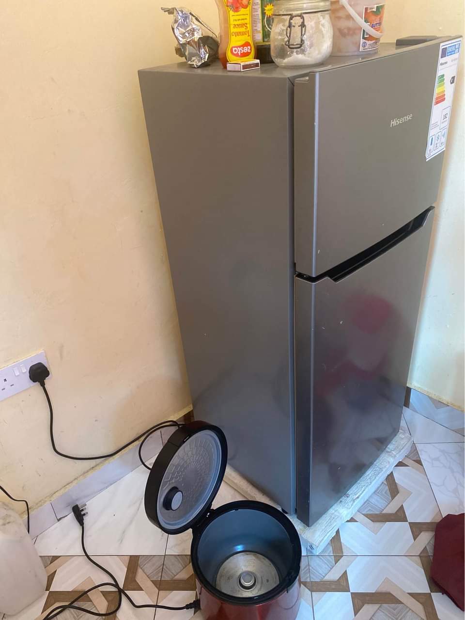A picture of Fridge