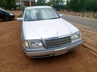 A picture of Belgium Mercedes C180