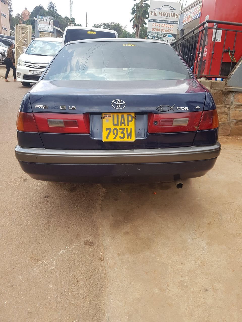 A picture of TOYOTA PREMEO