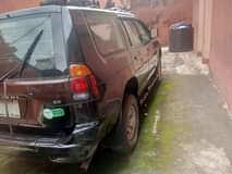 A picture of 2001 Mitsubishi Pajero