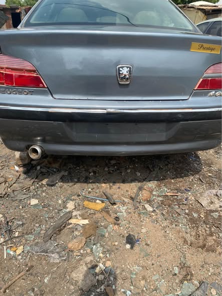 A picture of Early morning deal 406 Peugeot prestige with everything umtempered 09036677671