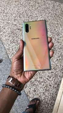 A picture of SAMSUNG GALAXY NOTE10PLUS 256GB EVERYTHING AT 700k 256759443499