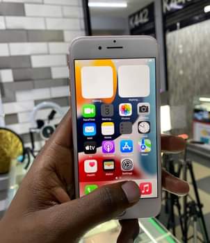 A picture of iPhone 7 32Gb 270.000 0744347757