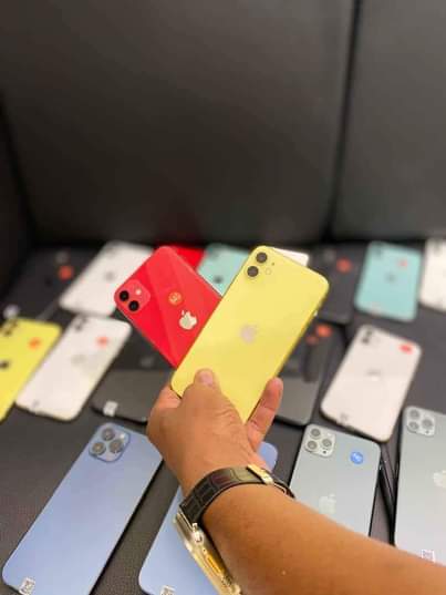 A picture of I PHONE NA PUNGUZO LA AJABU