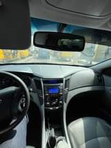 A picture of 2013 Hyundai sonata toks no custom Accident free first body