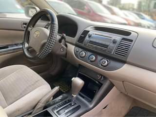 A picture of Toyota Camry LE 2006