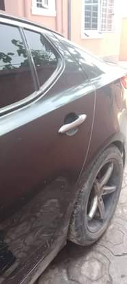A picture of 4cylinder alloy rim 2012 model Gray color everything working perfectly