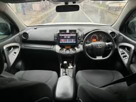 A picture of Toyota vanGurd Kali sana