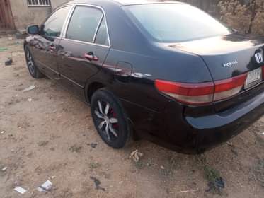 A picture of Honda Accord 2004 model aka EOD 4 sale clean body