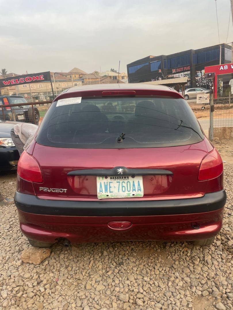 A picture of 07063858861