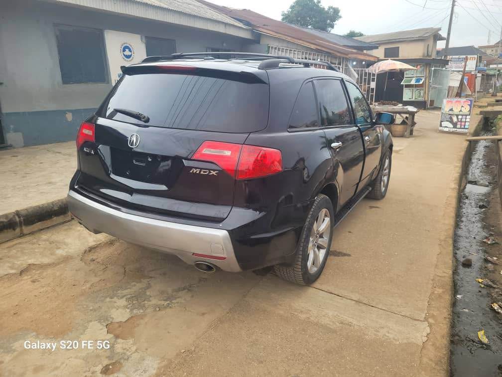 A picture of 2022 entry not registered 07 Acura MDX