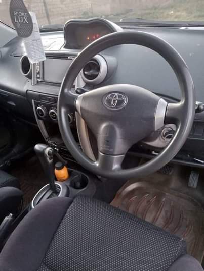 A picture of 2005 Toyota Toyoy 6.5