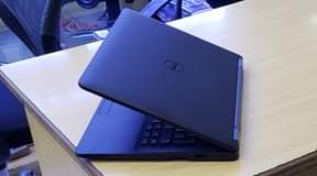 A picture of Dell latitude 7270