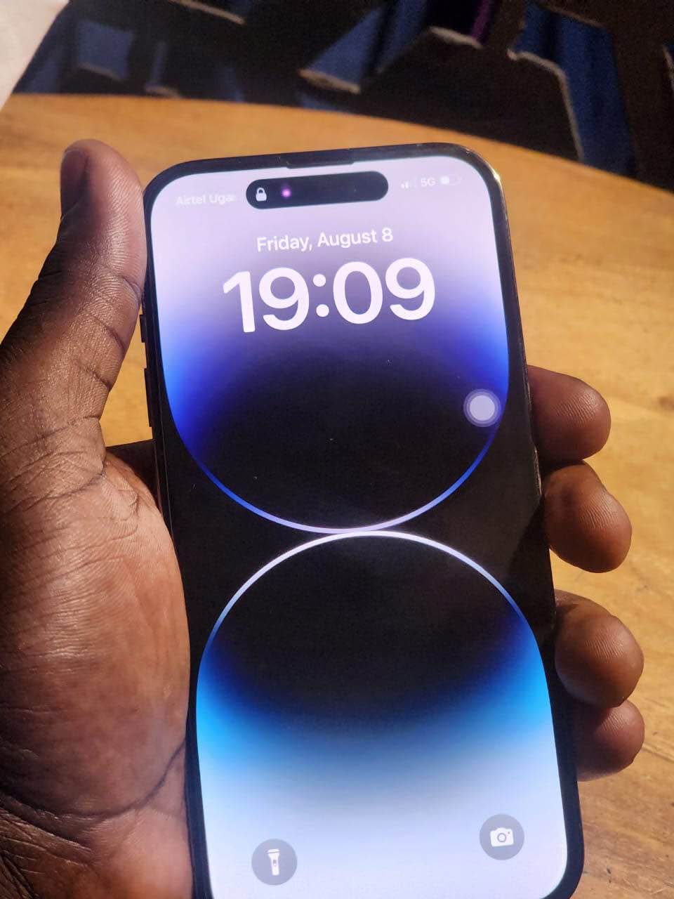 A picture of iPhone 14pro 256gb