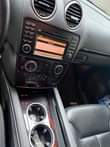 A picture of Mercedes Benz GL450 2009