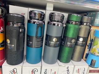 A picture of Traveling flasks 0704297488