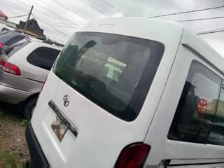 A picture of Toyota Hiace Hummer Bus 