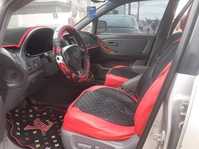 A picture of Super clean registered tokunbo standard Lexus RX300 2000 model AC