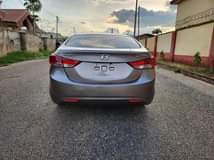 A picture of SUPER CLEAN NIGERIAN USED HYUNDAI ELANTRA 2012 MODEL PRICE 3
