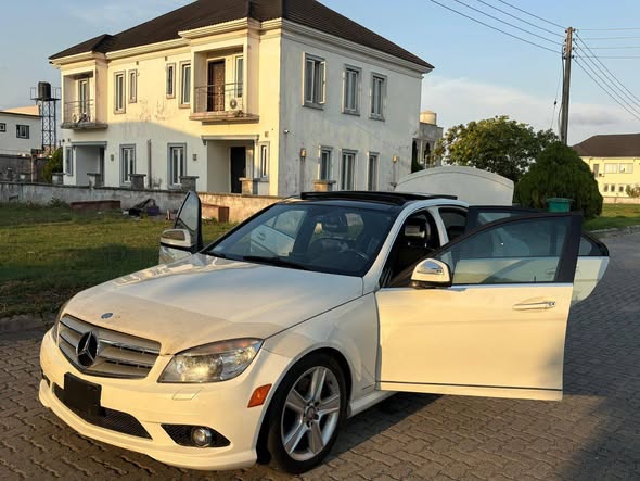 A picture of Tokunbo 09 C class mercedes Benz Full option 2025 December