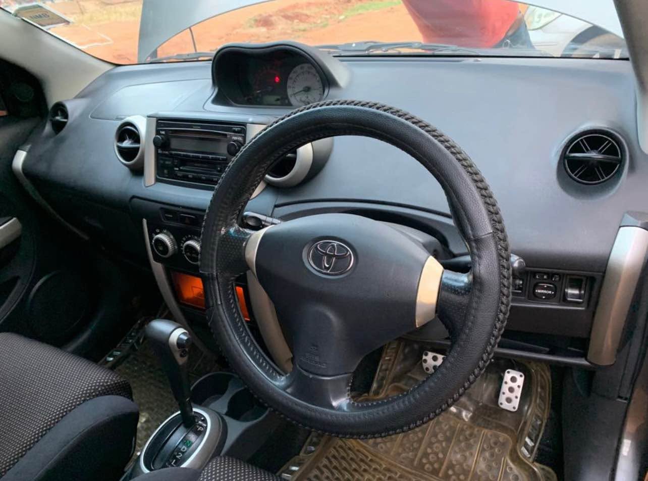 A picture of TOYOTA IST INAUZWA 4 5M 0791084871