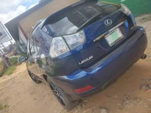 A picture of Buy and be happy Rx330 Everything is good and nothing
