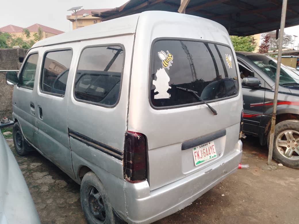 A picture of This is Suzuki every mini bus 2002 model