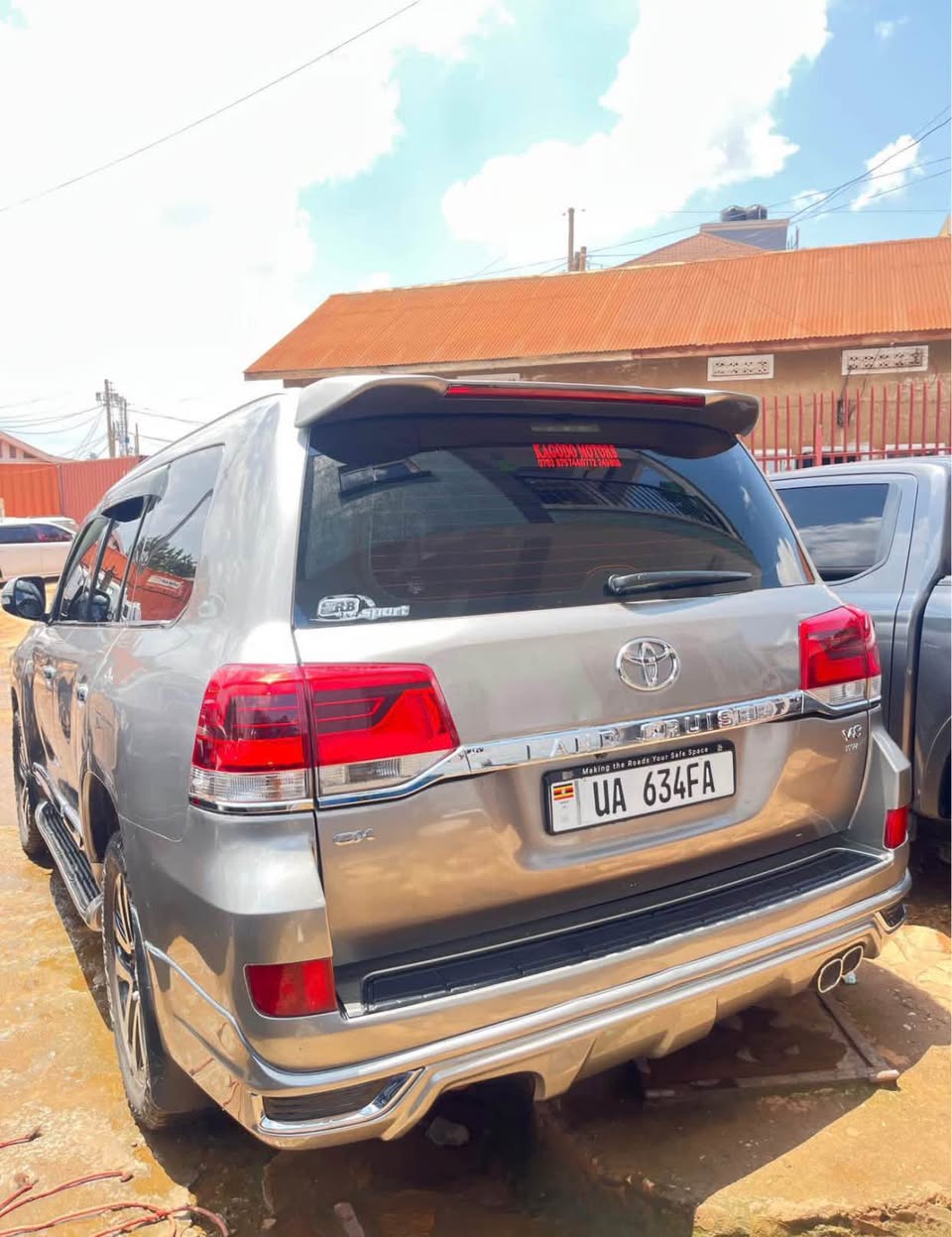 A picture of LANDCRUISER V8 AT ONLY 120M For more WatsApp on 0700827103