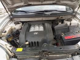 A picture of Dealer market urgent sale hyundai SUV buy and drive nothing