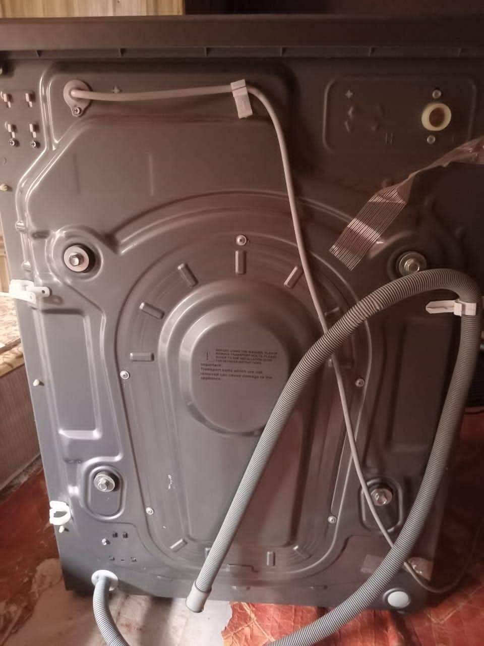 A picture of 8kg Hissence Washing Machine